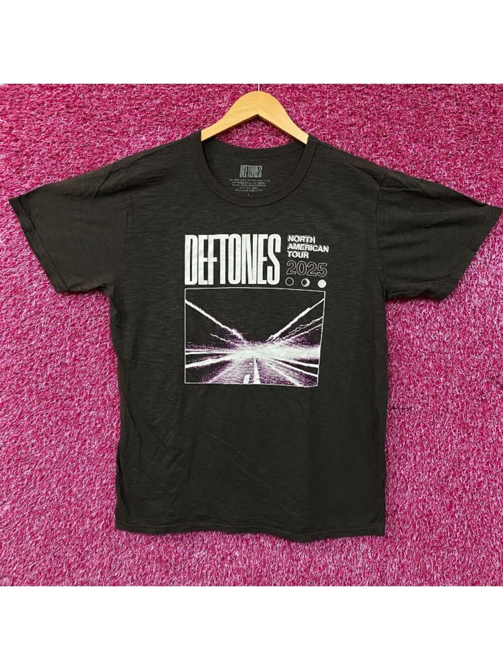 Deftones 2025 North American Tour 2025 Nu Metal T-Shirt Large